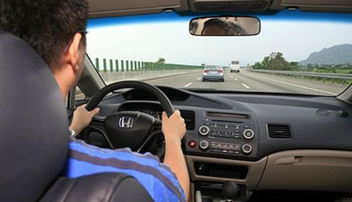 西安汽車陪練,輕松上路汽車陪練,陪練,陪駕,西安輕松上路汽車陪練公司